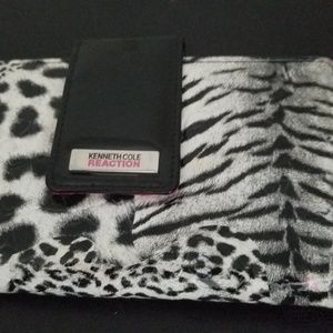 Kenneth Cole Reaction women's wallet